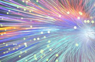 Новое оптоволокно ускорит Интернет в сотню раз