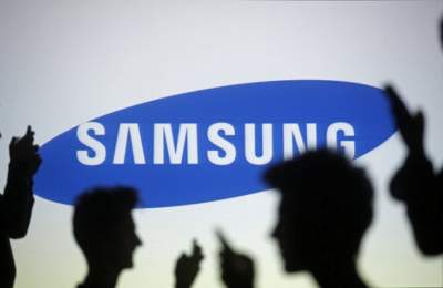 Названа дата начала продаж гибкого Samsung