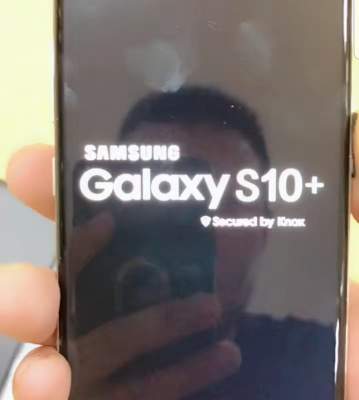 Galaxy S10 показали на реальных фотографиях