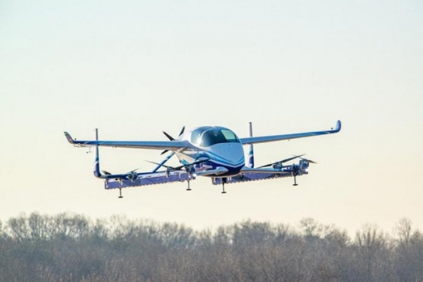 Boeing провела первые испытания автономного самолёта для службы аэротакси