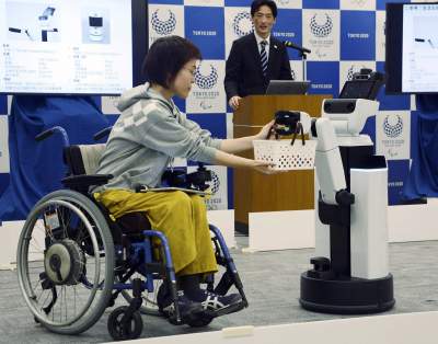 Японцы представили роботов для Олимпиады-2020