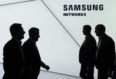 Samsung хочет разместить фронтальную камеру в неожиданном месте