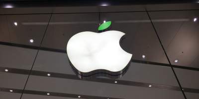 Apple готовит iPhone с OLED-дисплеем 