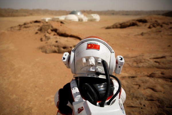 Китай испытал космический аппарат для посадки на Марс