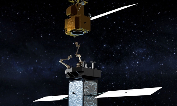 Как НАСА собирается схватить и дозаправить спутник на низкой околоземной орбите