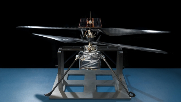 NASA показало первый марсианский вертолет